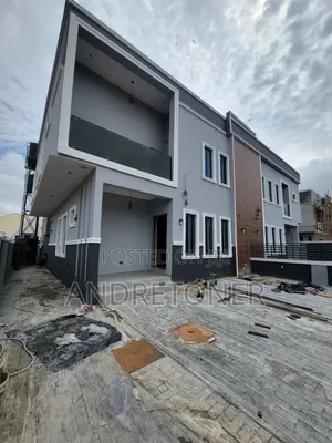 4bdrm Duplex in FHA for rent