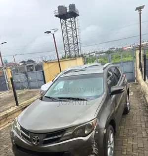 Toyota RAV4 2013 Gold