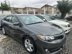 Toyota Camry 2012 Gray