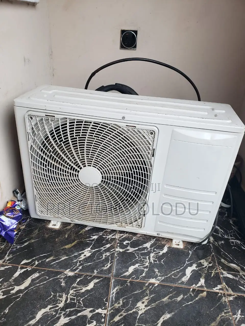 Polystar Floor-Standing Air Condition 3hp