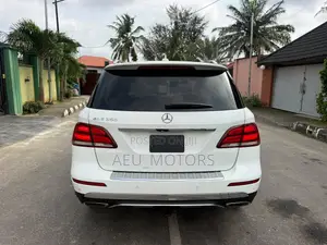 Mercedes-Benz GLE-Class 2017 White