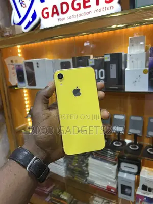 Apple iPhone XR 64 GB Yellow