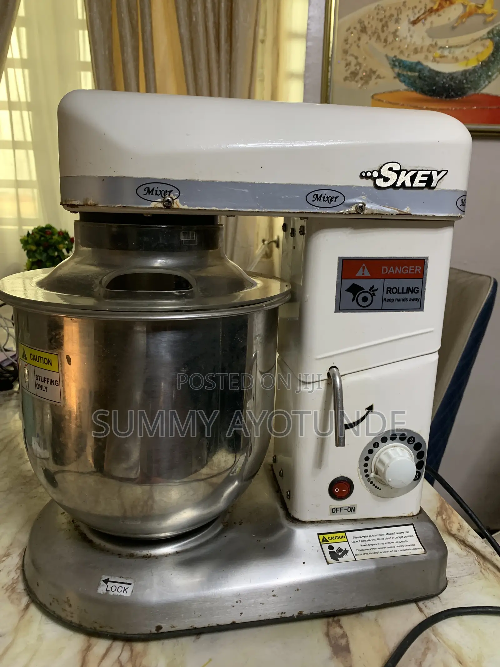 White 7 Liters Cake Mixer