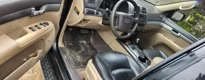 Kia Borrego 2010 Black