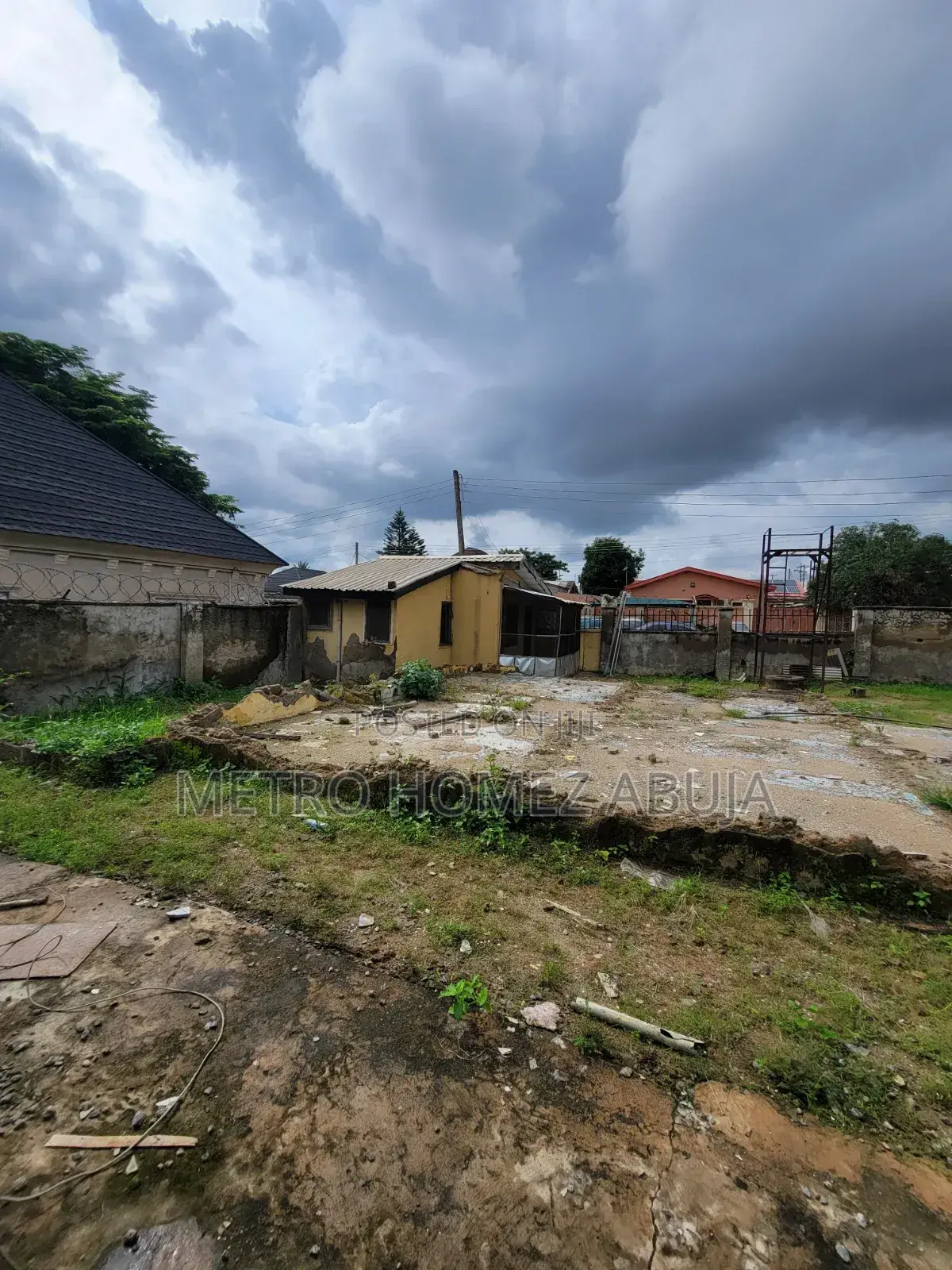 Multipurpose Building for Businesses
