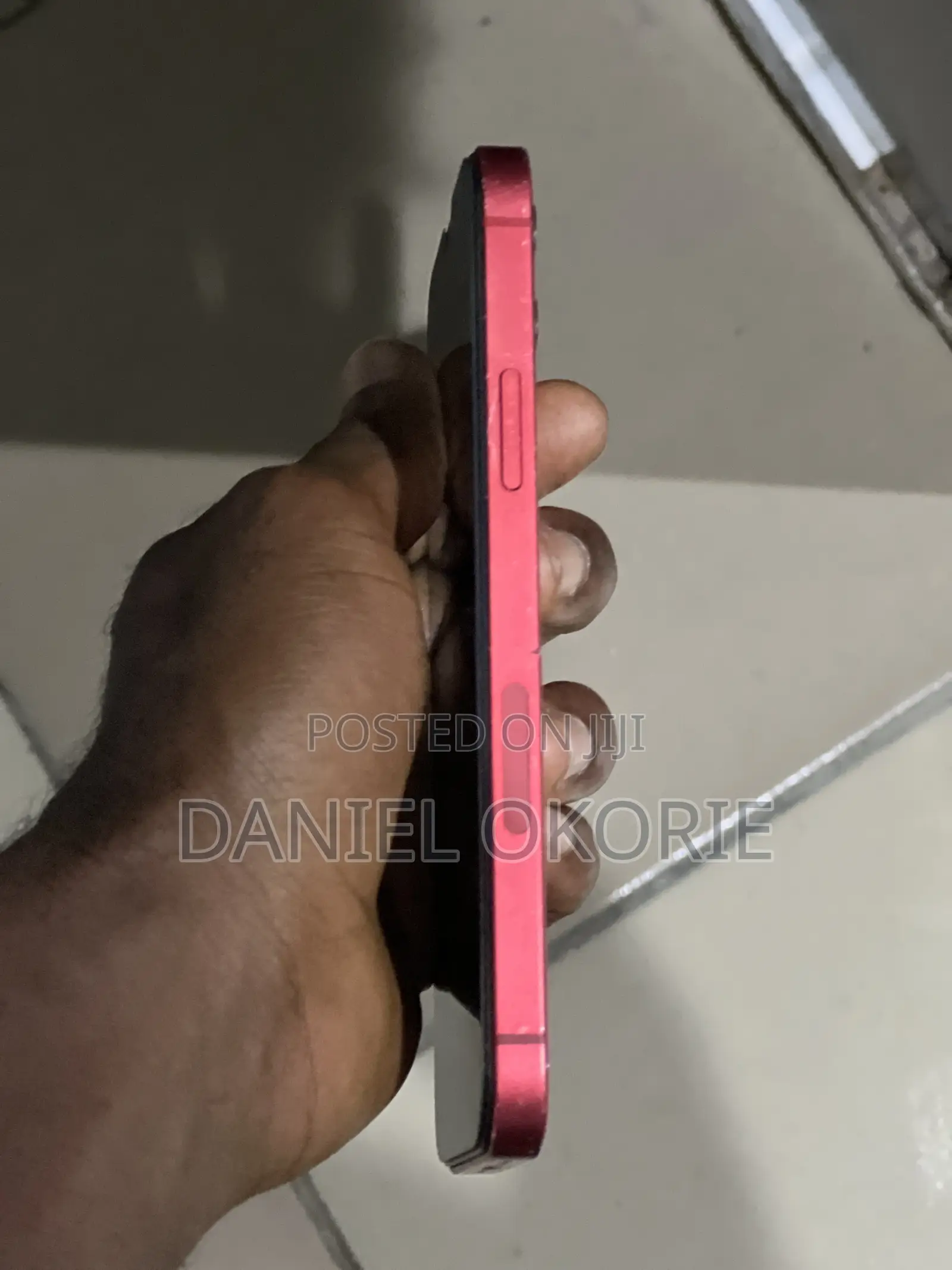 Apple iPhone 12 64 GB Red