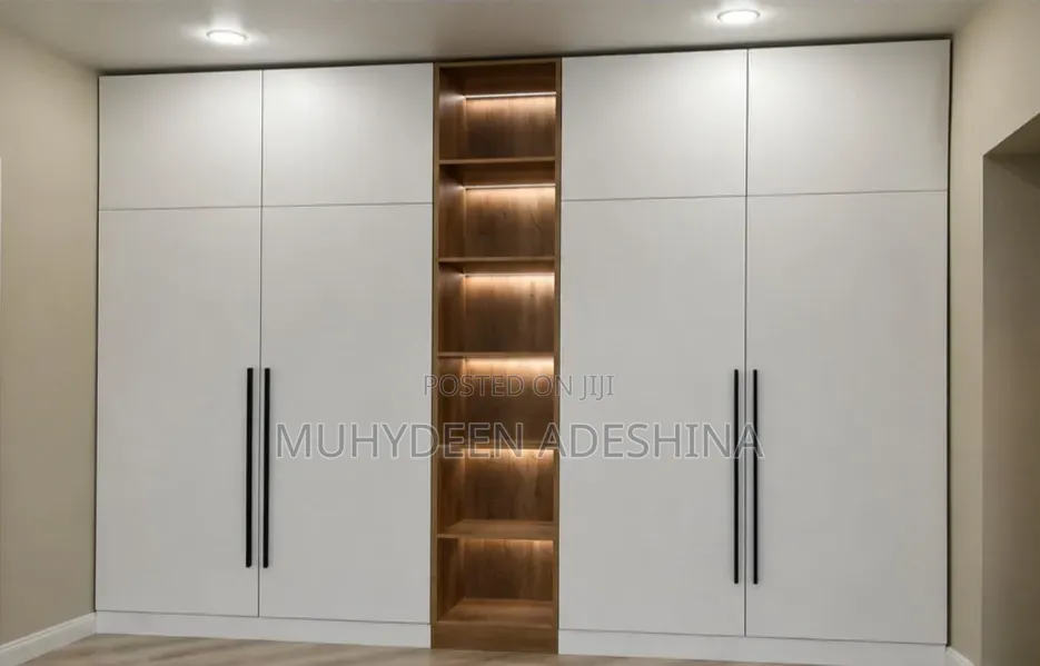 Wardrobe 9ft by 9ft