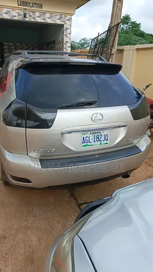 Toyota Lexcen 2010 Black