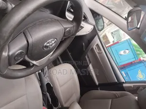 Toyota Corolla 2017 Green