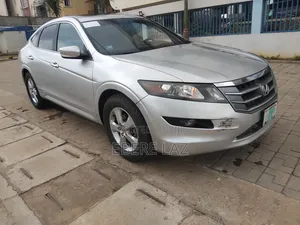 Honda Crosstour 2010 Silver
