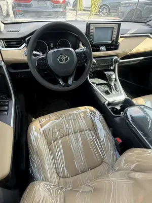 Toyota RAV4 2020 White