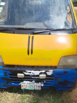 Suzuki Every 2010 Yellow
