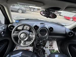 Mini Cooper S 4dr Hatchback (2.0L 4cyl Turbo 6M) 2015 Green