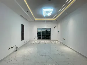 4bdrm House in Ikeja Gra for rent