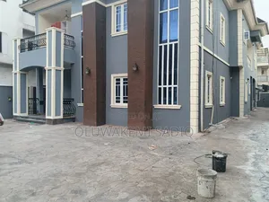 5bdrm Duplex in Ikeja Gra for rent