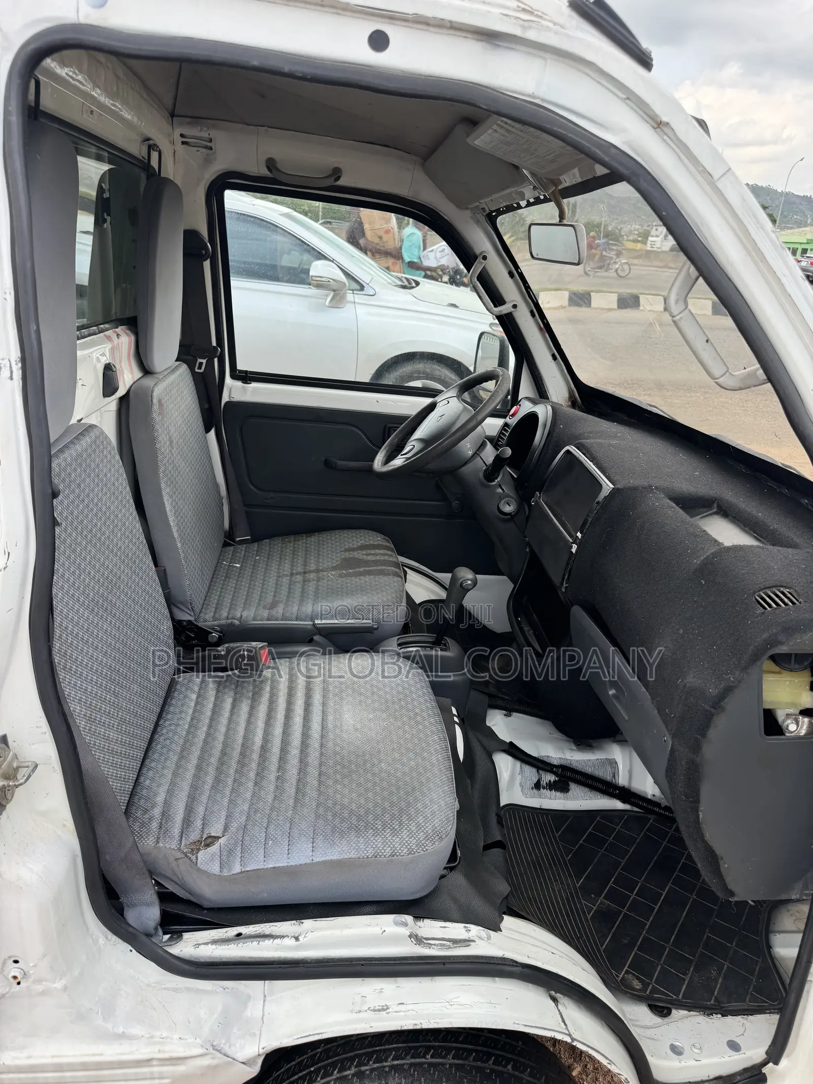 Daihatsu Move Automatic 2005 White