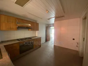 4bdrm Penthouse in Bella Vista, Banana Island for rent