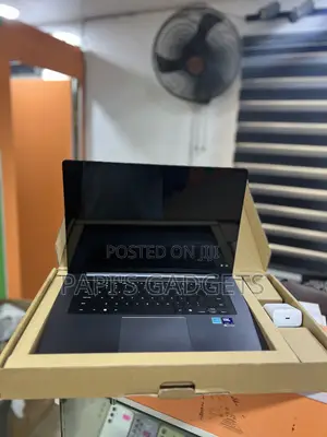 New Laptop Samsung Galaxy Book6 16GB Intel Core Ultra 7 SSD 512GB
