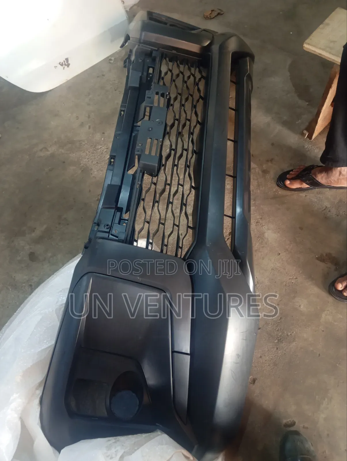 Front Bumper Mitsubishi L200 2018