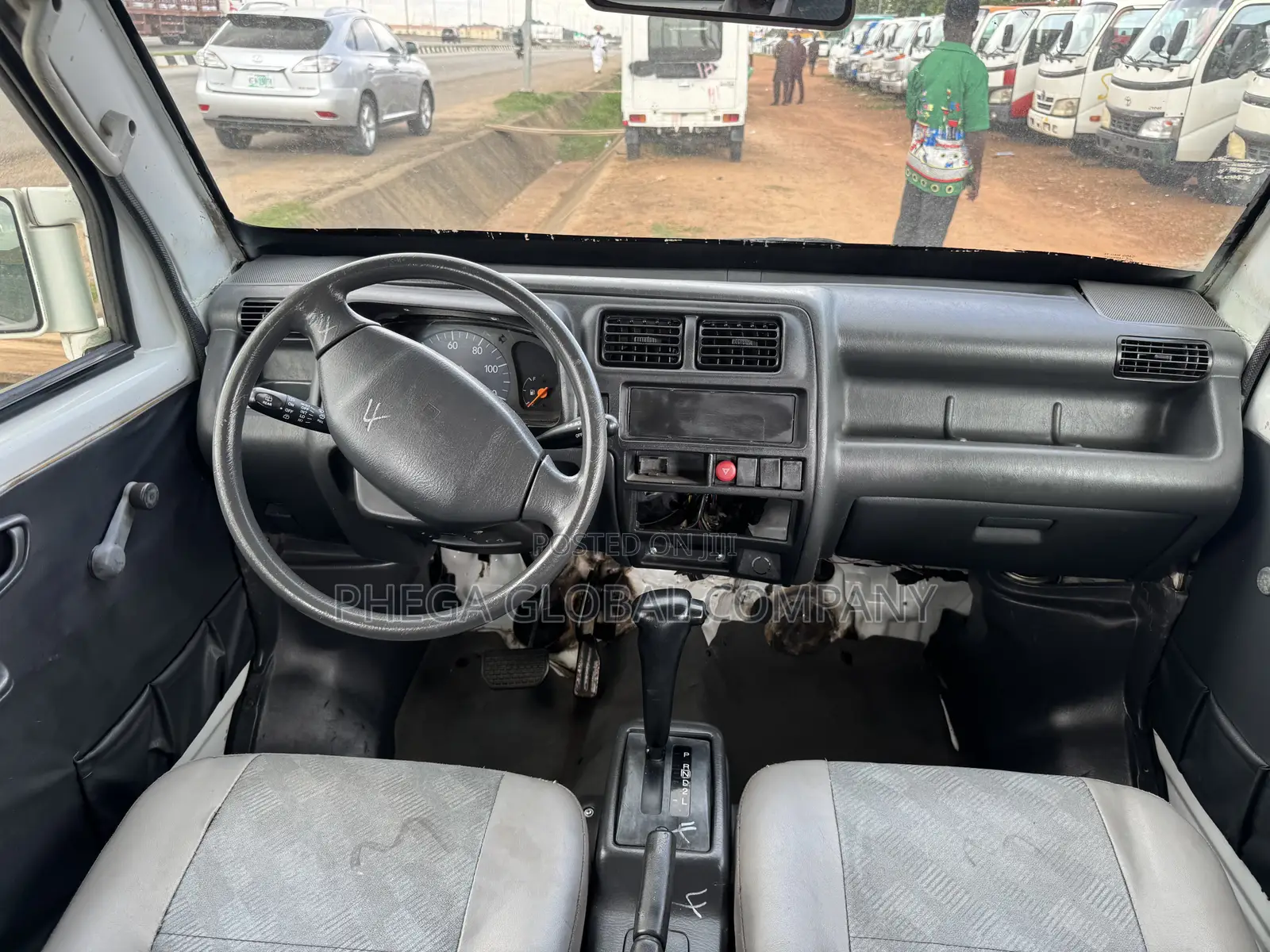 Suzuki Every 2010 White