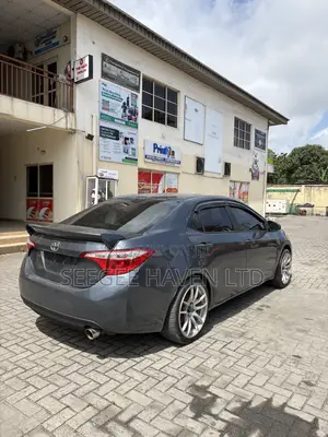 Toyota Corolla S 4dr Sedan (1.8L 4cyl CVT) 2016 Gray