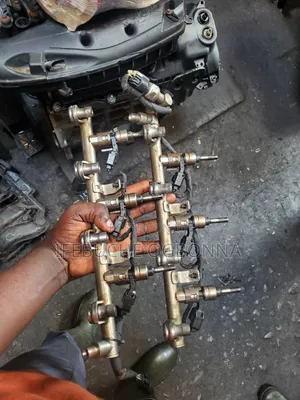 Engine Nozzle GMC Terrain 3.6L 2010