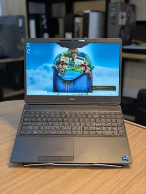 Laptop Dell Precision 7560 32GB Intel Xeon SSD 512GB