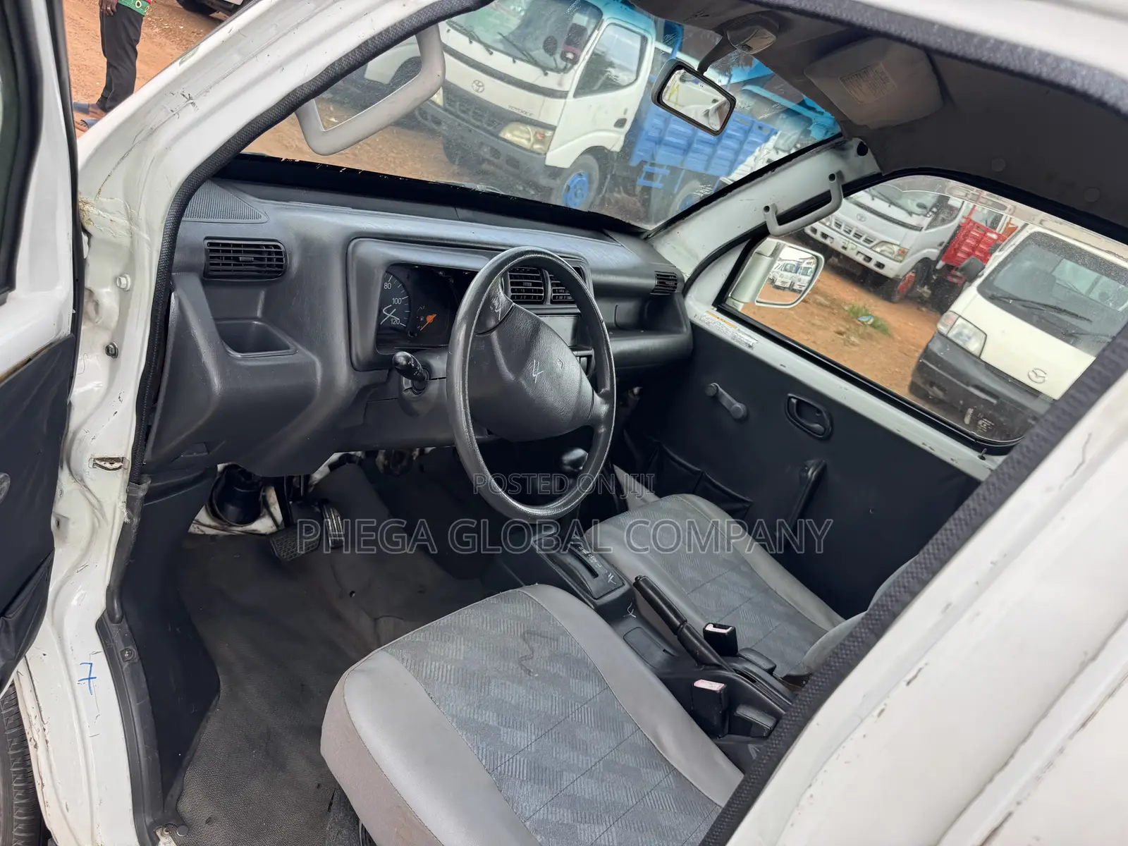 Suzuki Every 2010 White