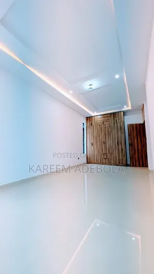 Furnished 4bdrm Duplex in Okebadan, Akobo for sale