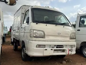 Hijet Mini Van