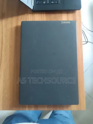 Laptop Lenovo 4GB Intel Core i5 HDD 512GB
