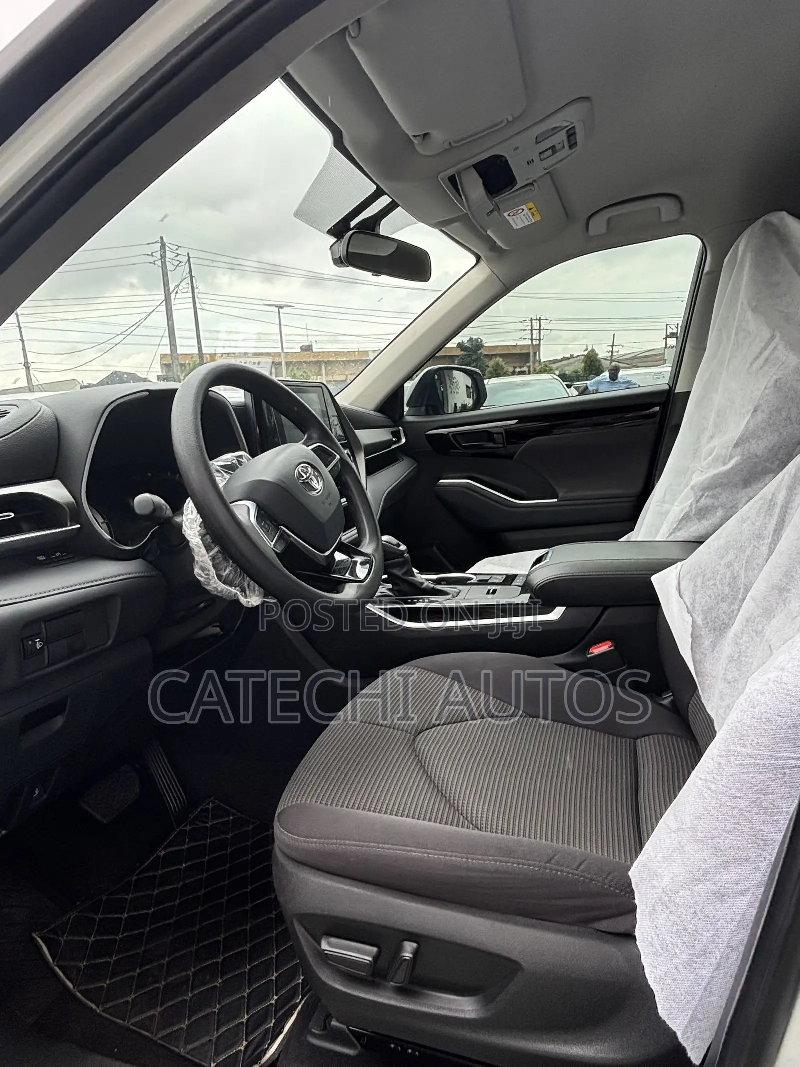 Toyota Highlander L 2022 White