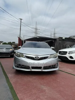 Toyota Camry SE 4dr Sedan (2.5L 4cyl 6A) 2013 Silver