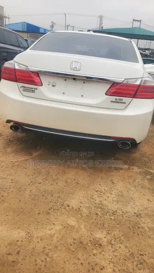 Honda Accord 2015 Off white