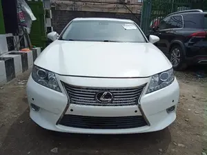 Lexus ES 2014 White