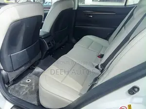 Lexus ES 2014 White