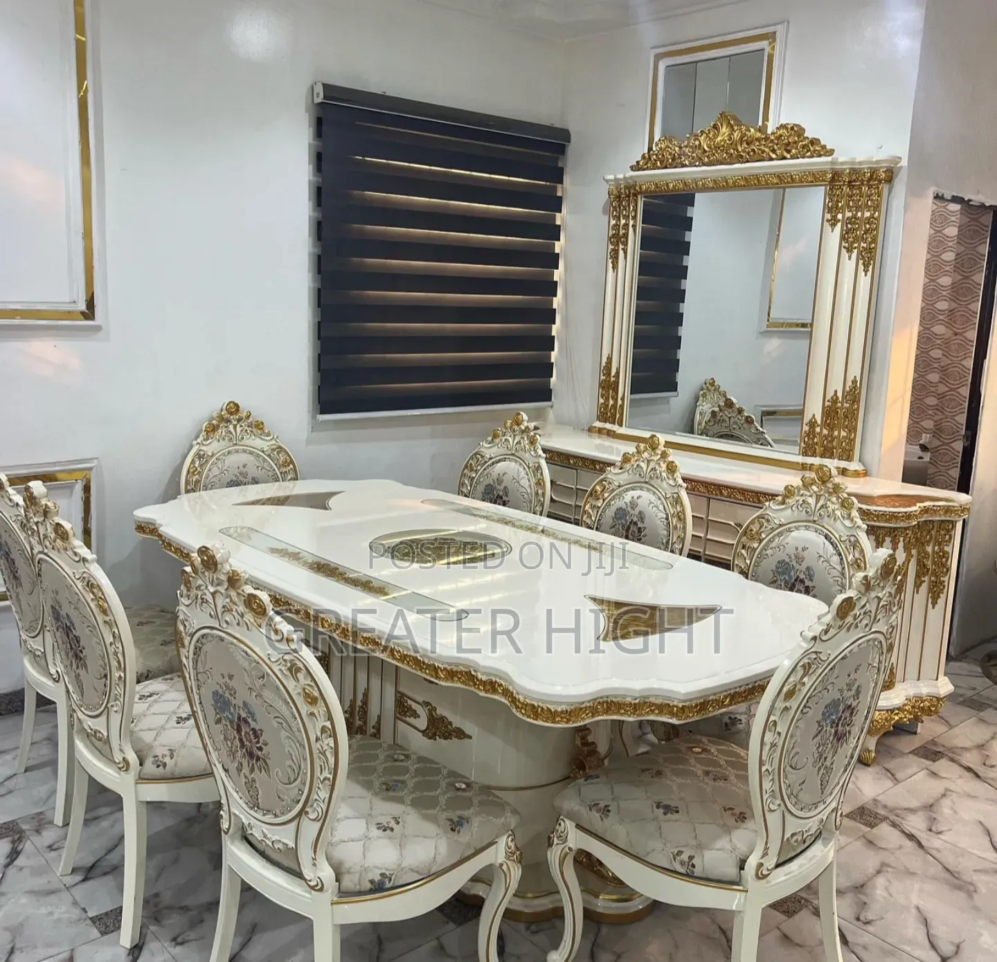 Royal Dining Table Set 8seaters