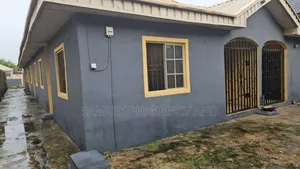 2bdrm Block of Flats in Slewu, Igbogbo for sale