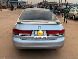 Honda Accord 2004 Silver