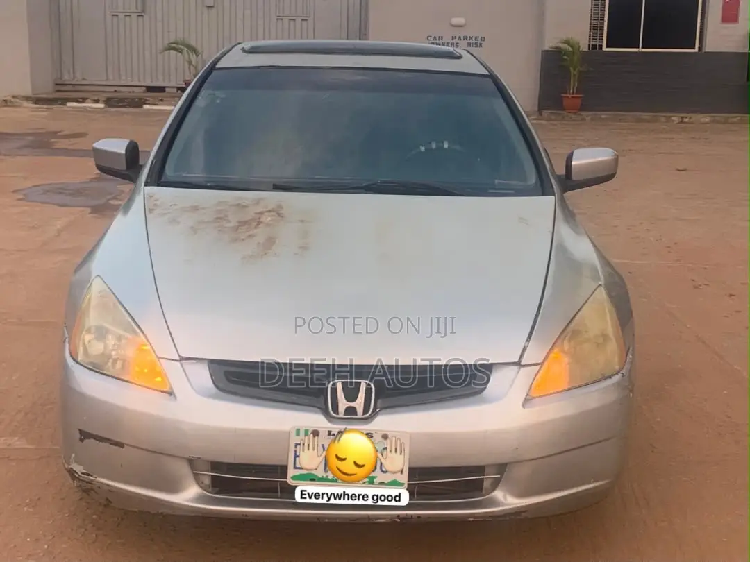 Honda Accord 2004 Silver