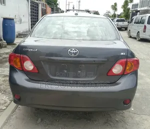 Toyota Corolla LE 4dr Sedan (1.8L 4 cyl 4A) 2009 Gray