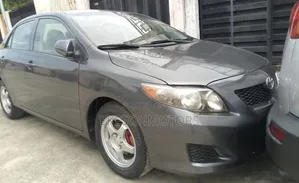 Toyota Corolla LE 4dr Sedan (1.8L 4 cyl 4A) 2009 Gray