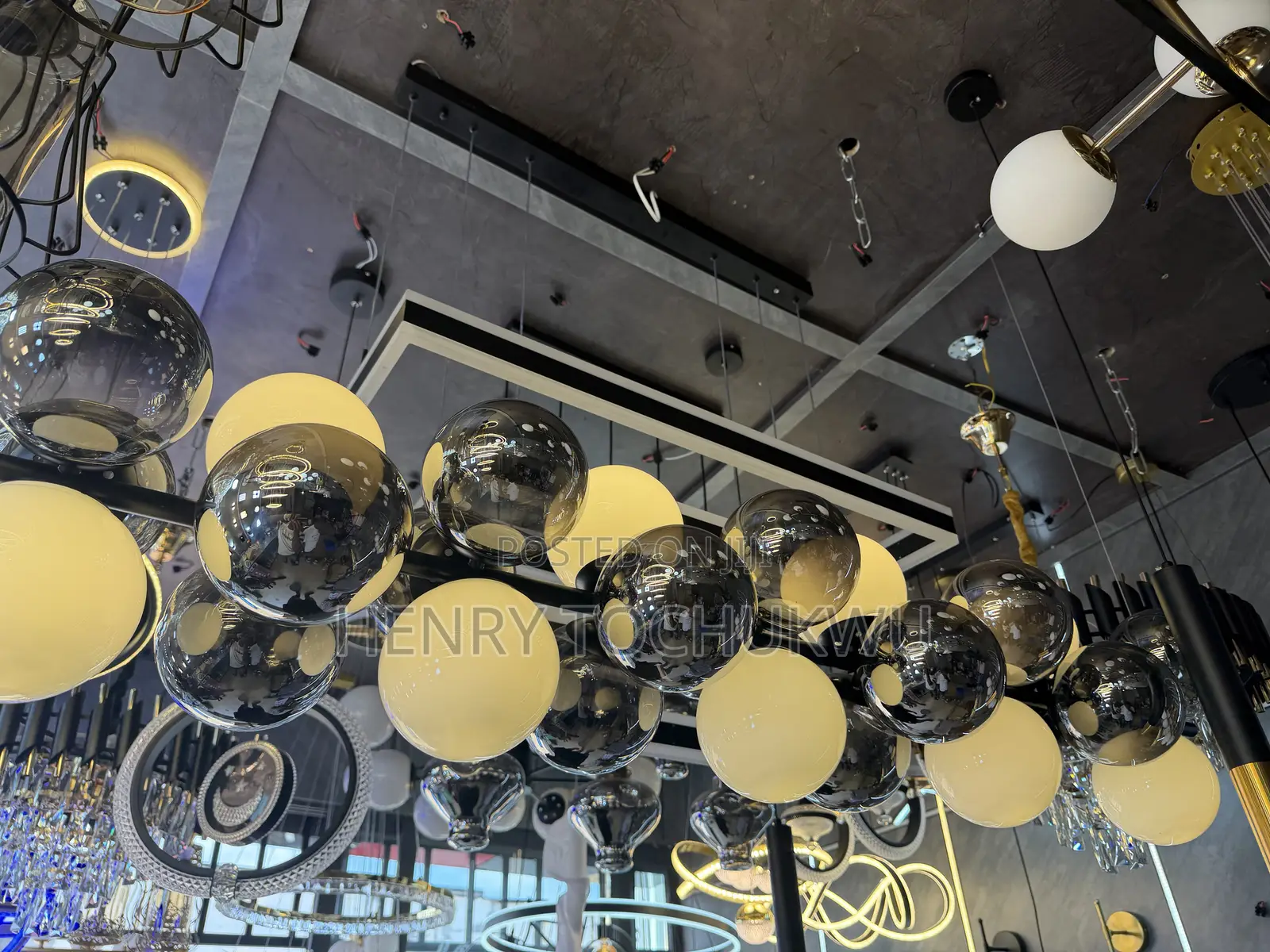 Exclusive Dinning Chandelier