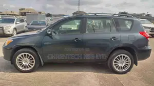 Toyota RAV4 2.5 2012 Green