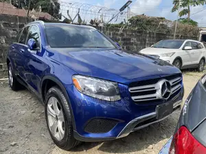 Mercedes-Benz GLC-Class 2018 Blue