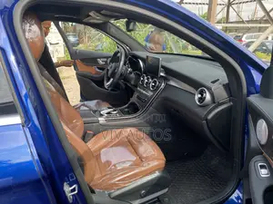 Mercedes-Benz GLC-Class 2018 Blue