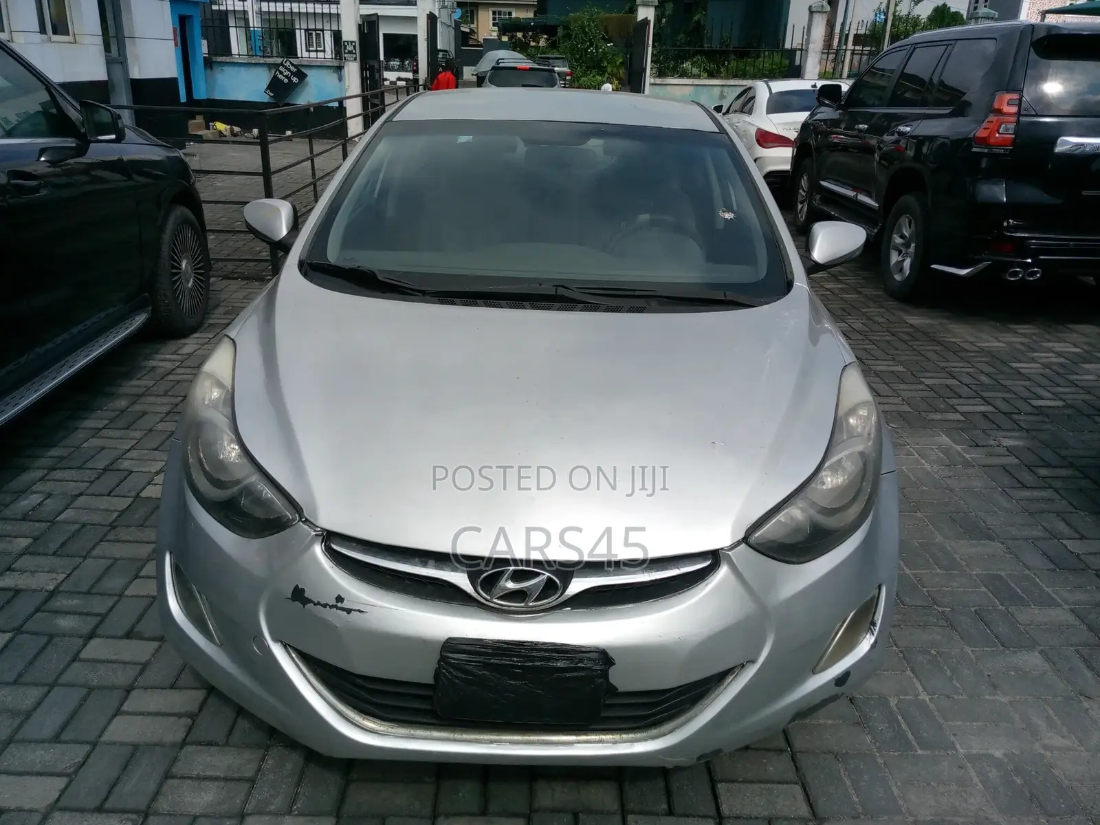 Hyundai Elantra 2012 Silver