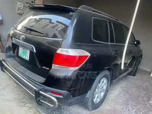 Toyota Highlander 2013 Black