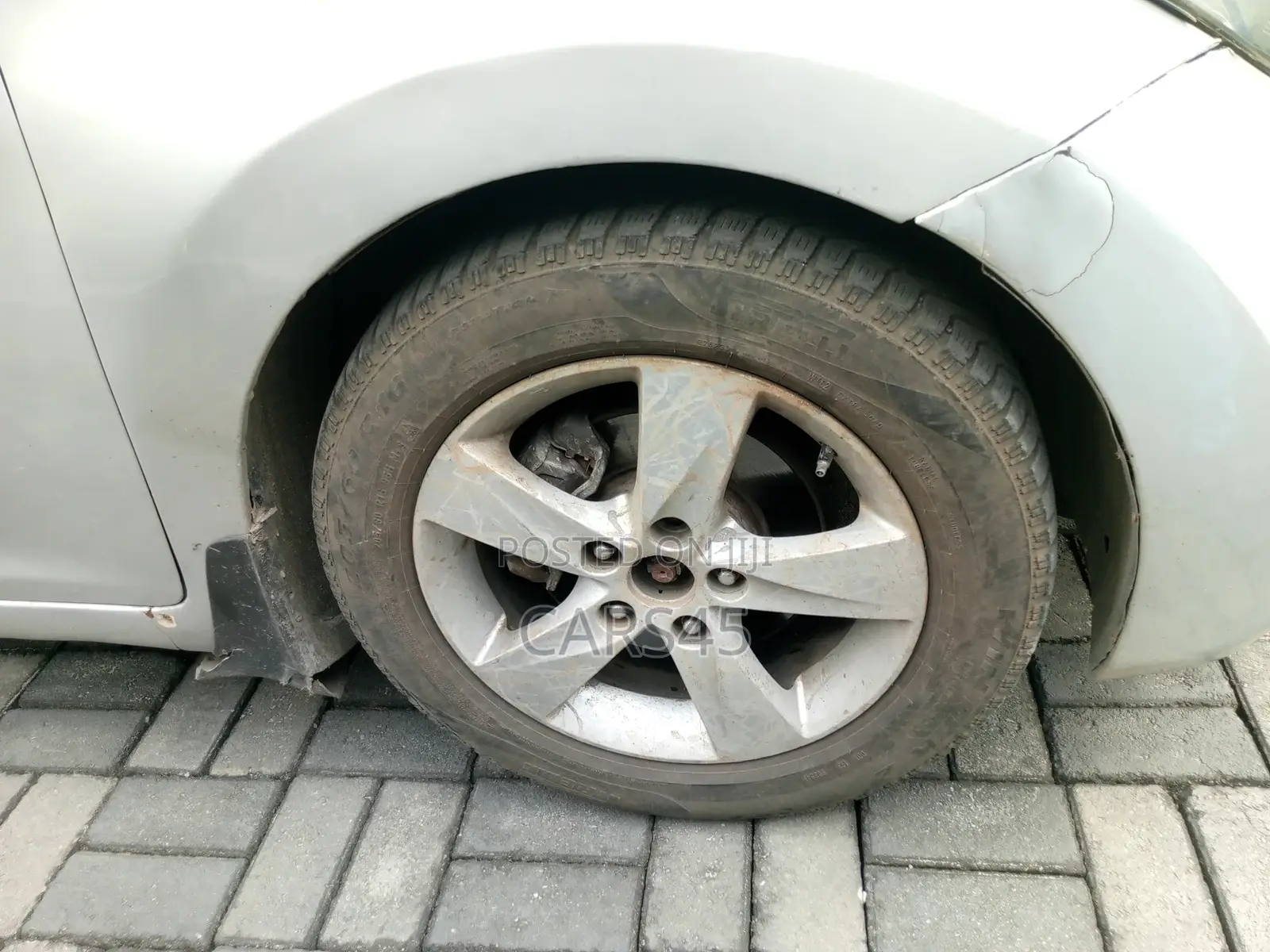 Hyundai Elantra 2012 Silver