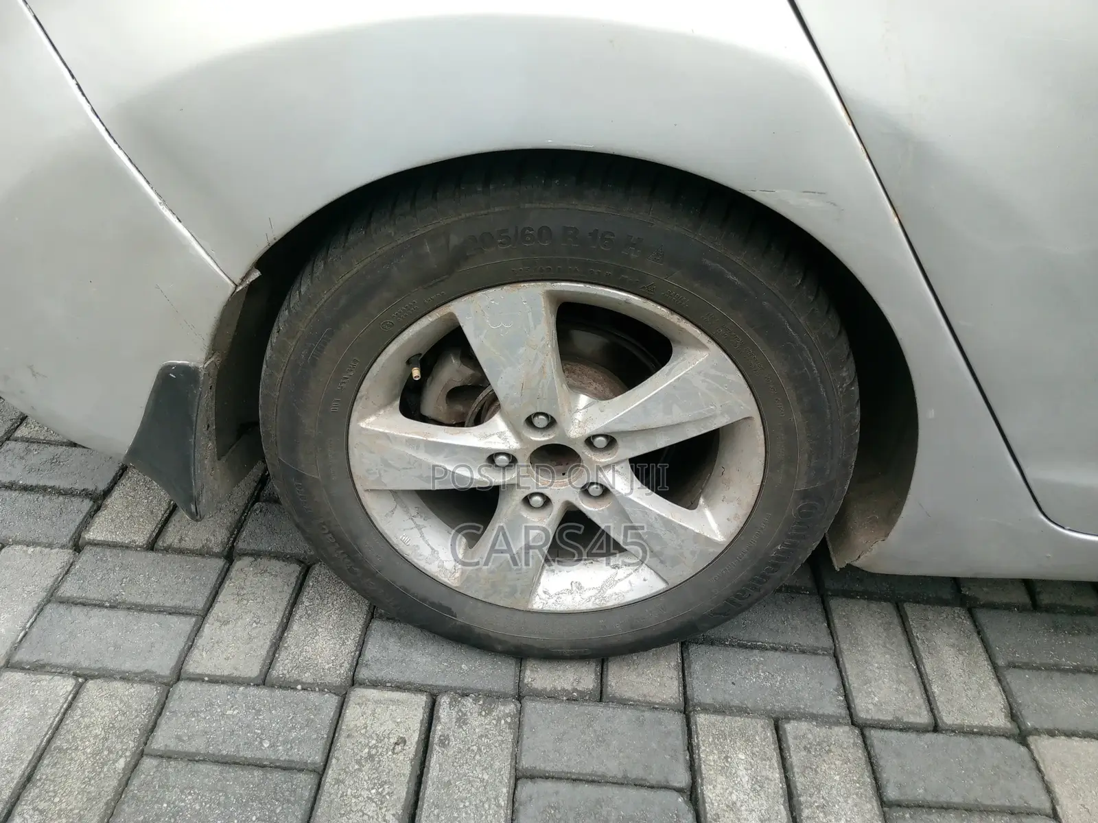 Hyundai Elantra 2012 Silver